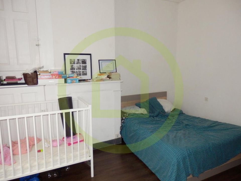 Apartment in La Flèche, Sarthe - photo 5