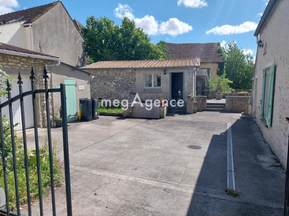 Landsbyhus i St.-Loup-de-Naud, Seine-et-Marne - foto 1
