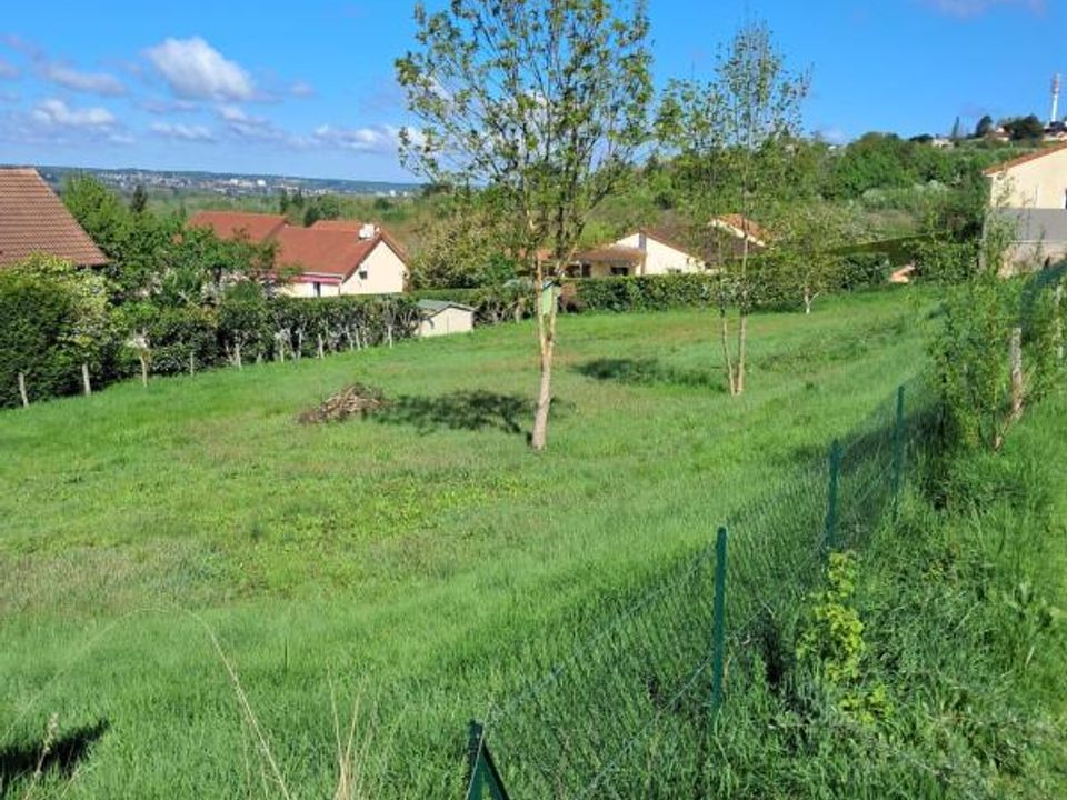 Helårsgrund i Abrest, Allier - foto 1
