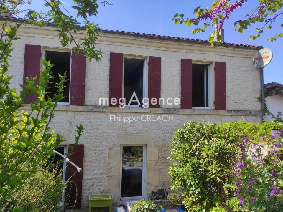 Villa i Saint-Jean-d'Angely, Charente-Maritime - foto 1