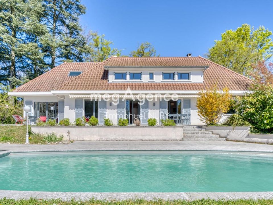 Villa i Charbonnières-les-Bains, Rhone - foto 1
