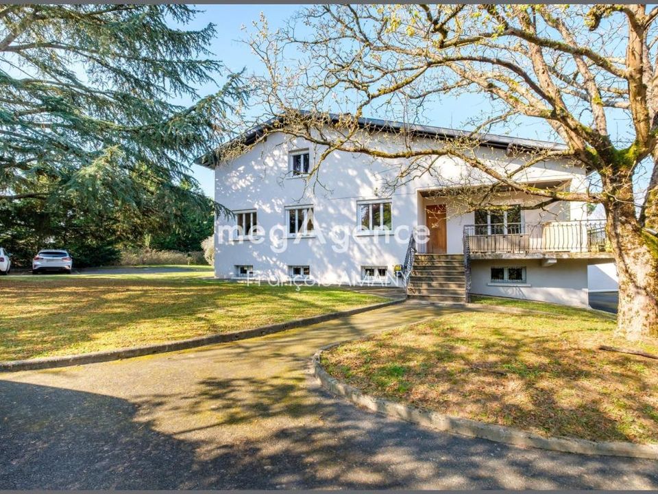 Villa en Bage-Dommartin, Ain - foto 1