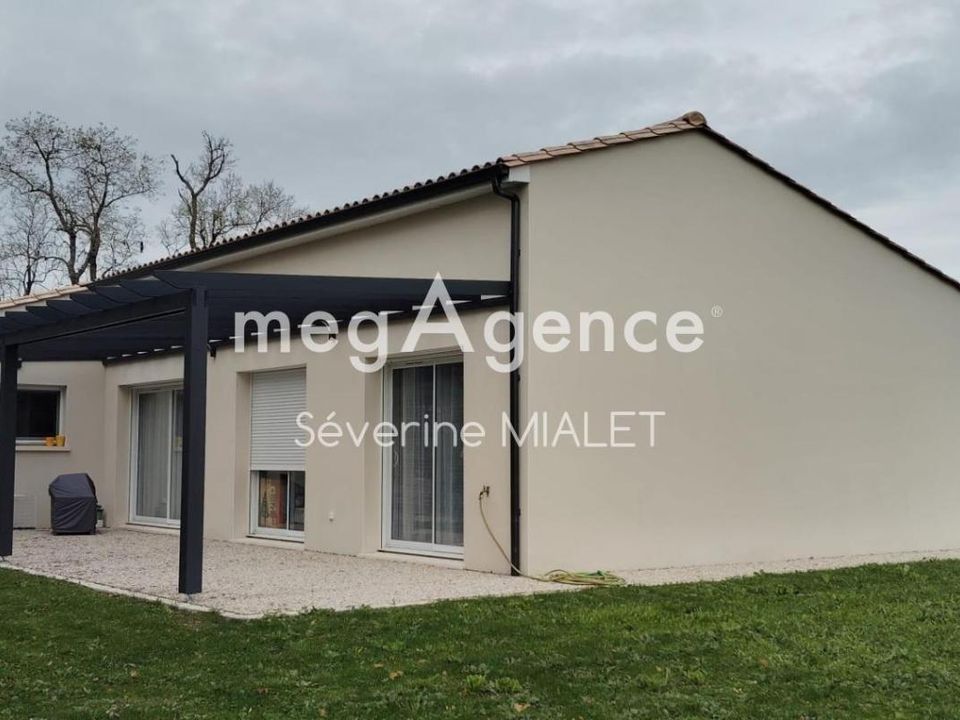 Villa i Julienne, Charente - foto 1