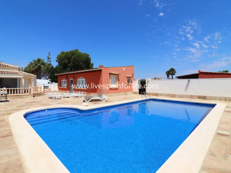 Landejendom i Almoradi, Alicante - foto 1