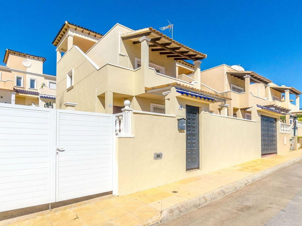 Villa i Orihuela Costa, Alicante - foto 1