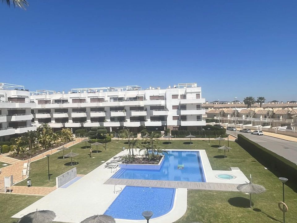 Lejlighed i Cabo Roig, Alicante - foto 2