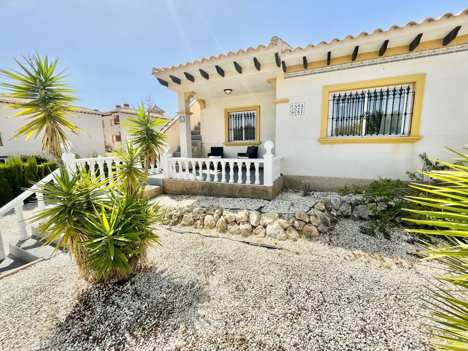 Town house in Orihuela Costa, Alicante - photo 2