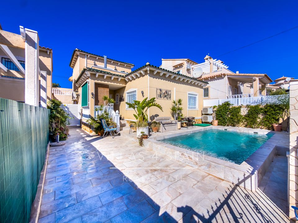 Villa i Villamartin, Alicante - foto 1