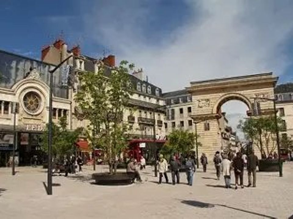 Erhvervsejendom i Dijon, Cote-d'Or - foto 2