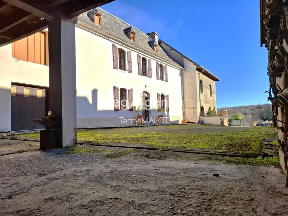 Landsbyhus i Avezac-Prat-Lahitte, Hautes-Pyrenees - foto 1