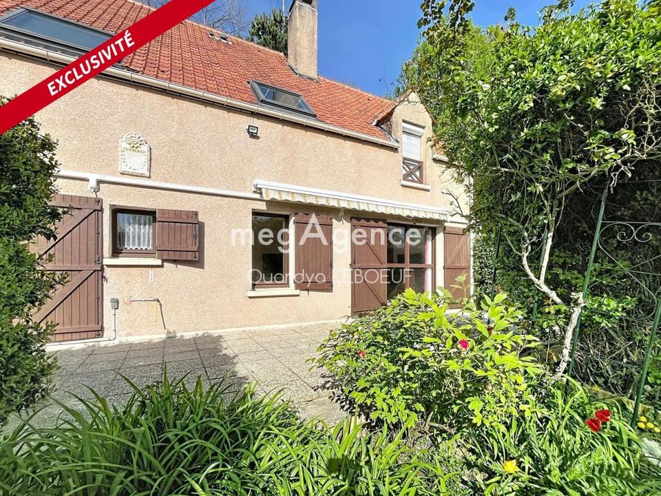 Villa i Oinville-sur-Montcient, Yvelines - foto 1