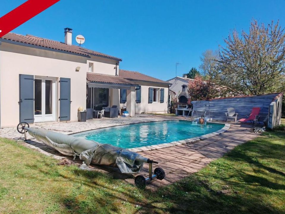 Villa i Fontcouverte, Charente-Maritime - foto 1