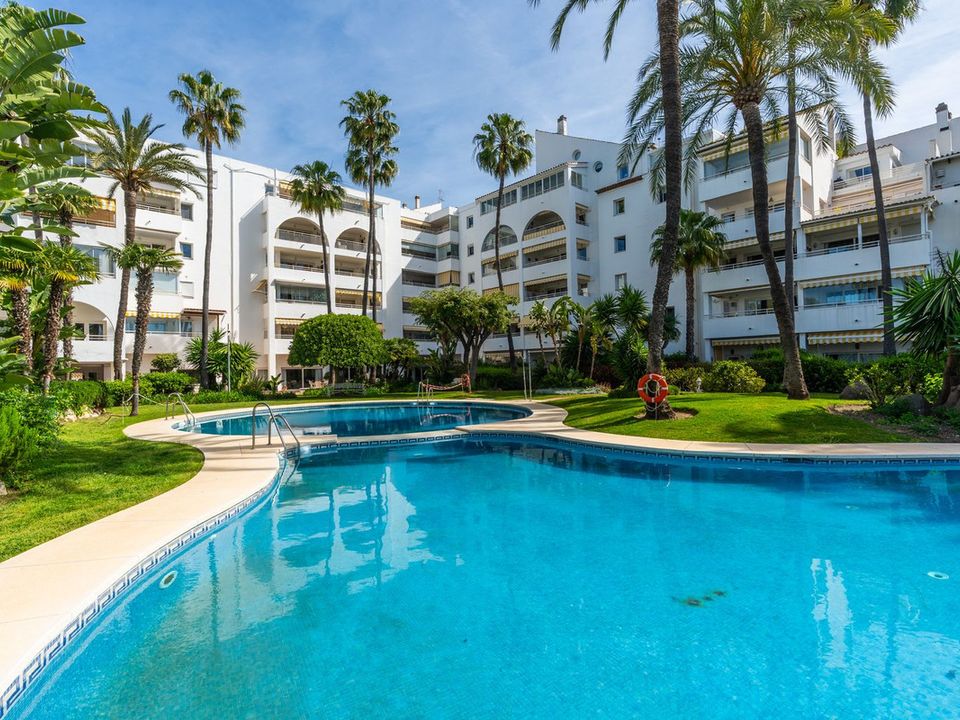 Lejlighed i Atalaya Isdabe, Malaga - foto 1