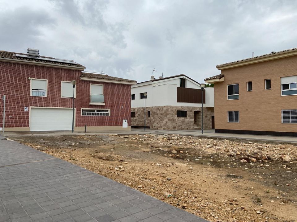 Helårsgrund i Lliria, Valencia - foto 1