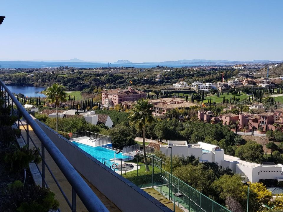 Lejlighed i Benahavis, Malaga - foto 1