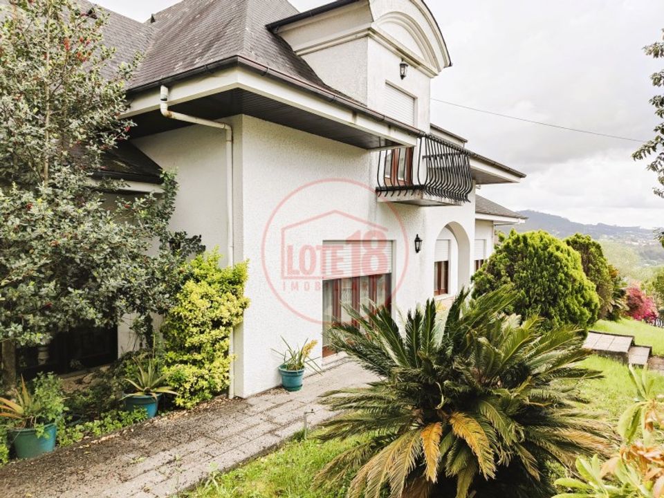 Villa i Oliveira de Azemeis, Aveiro - foto 1