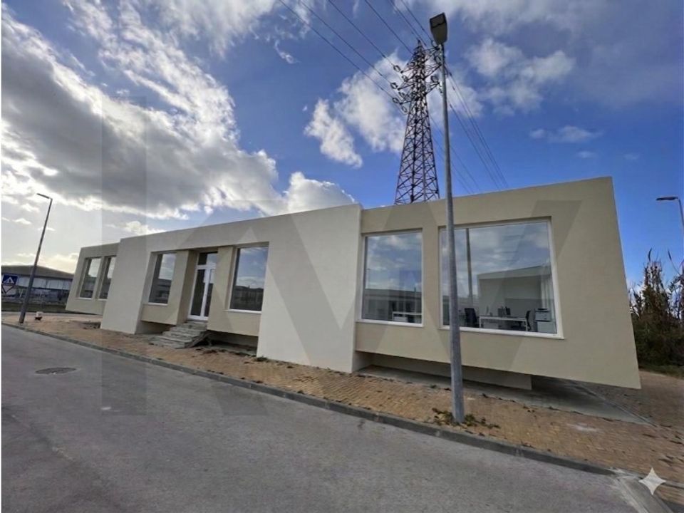Erhvervsejendom i Alhos Vedros, Setubal - foto 1