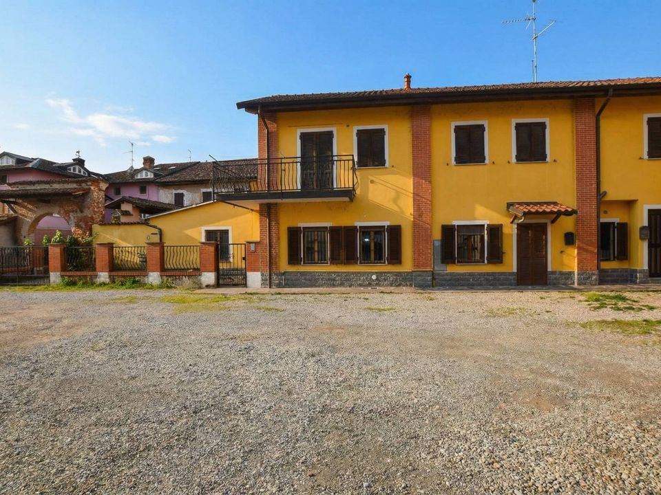Villa a Gudo Visconti, Milan - foto 1