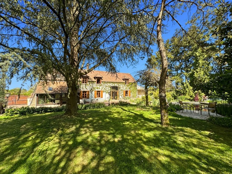 Villa i La Madeleine-sur-Loing, Seine-et-Marne - foto 1