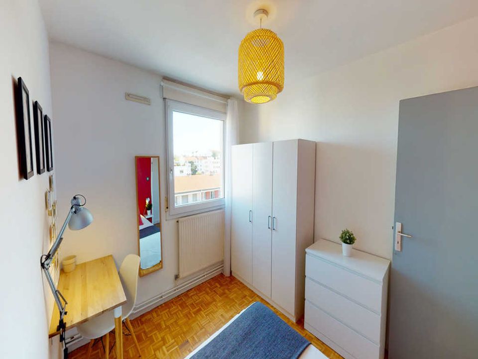 Apartment in Lyon, Rhone - photo 4