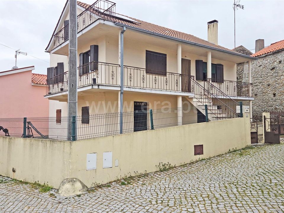 Villa i Guarda, Guarda - foto 1