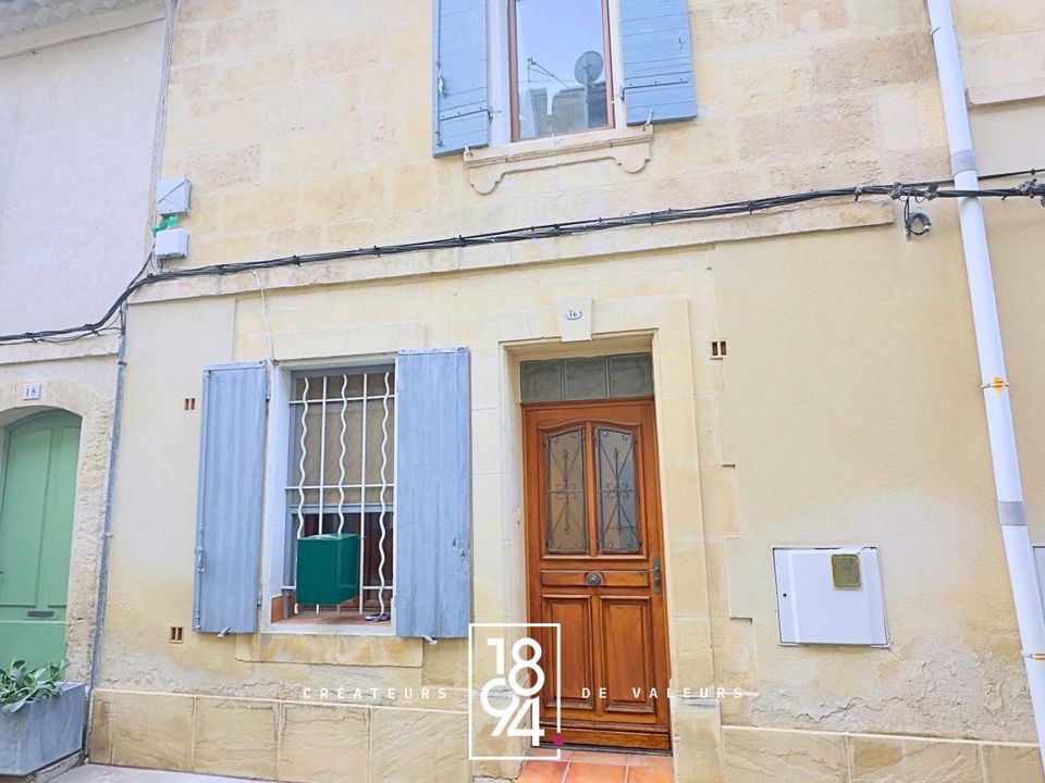 Casa de pueblo en Arles, Bouches-du-Rhone - foto 1