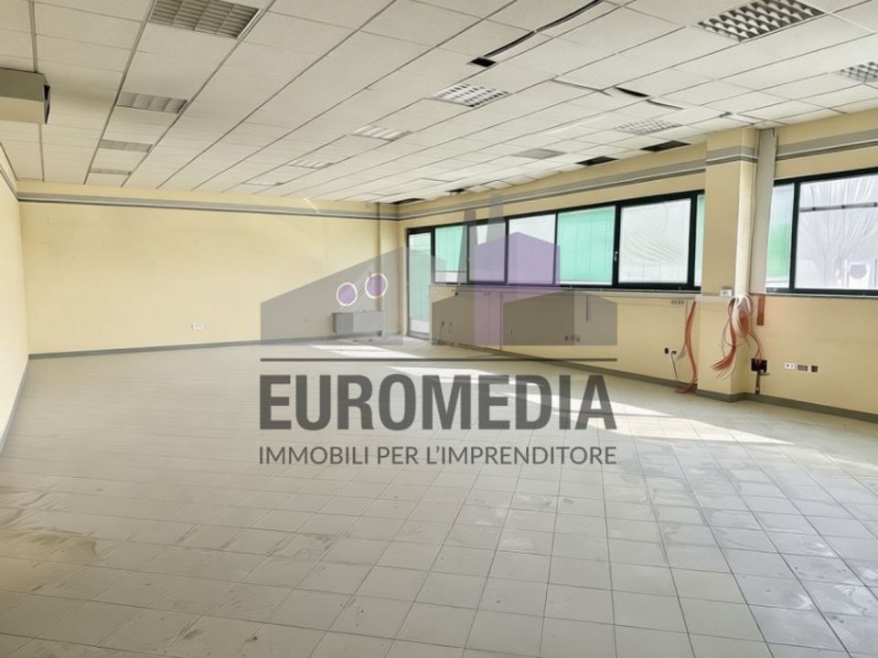 Erhvervsejendom i Ronca, Verona - foto 4