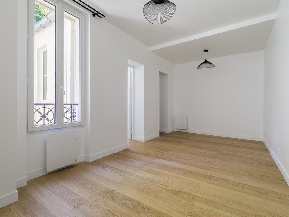 Lejlighed i Suresnes, Hauts-de-Seine - foto 1