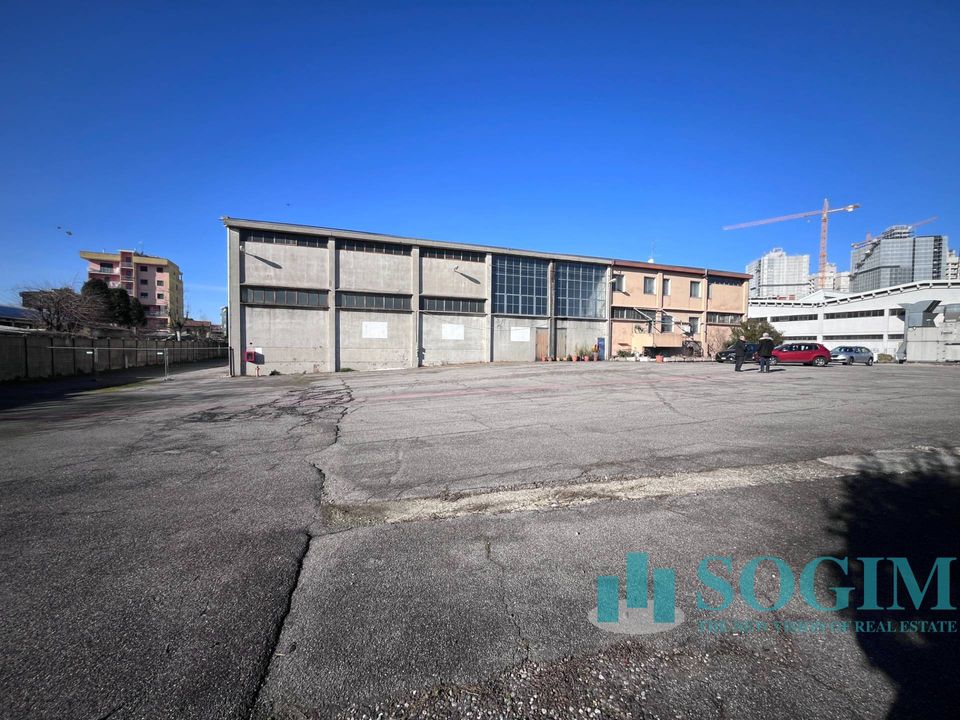 Gewerbeimmobilie in Cesano Boscone, Milan - Foto 2