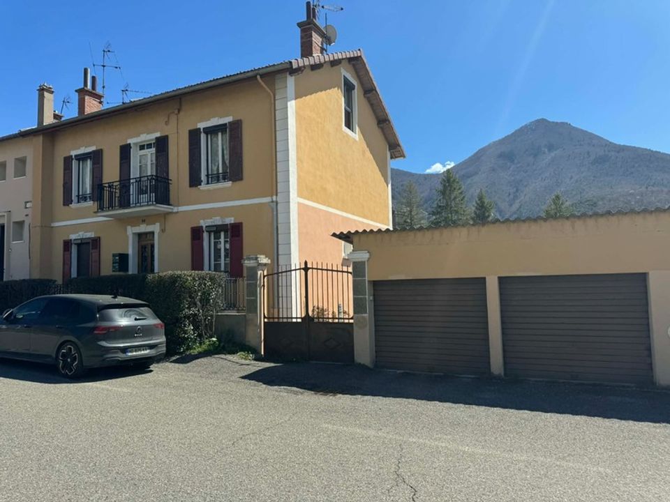 Casa de cidade em Veynes, Hautes-Alpes - foto 1