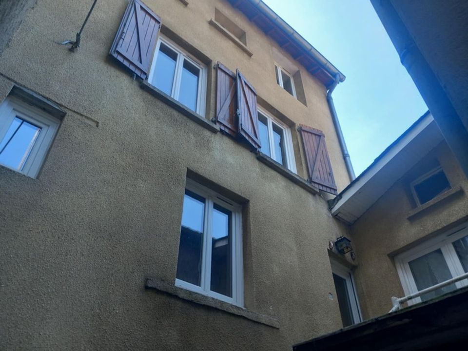 Villa i Thiers, Puy-de-Dome - foto 1