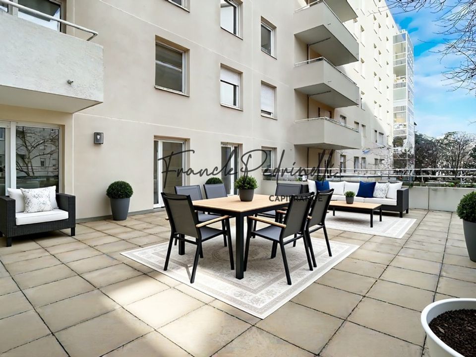 Lejlighed i Villeurbanne, Rhone - foto 1