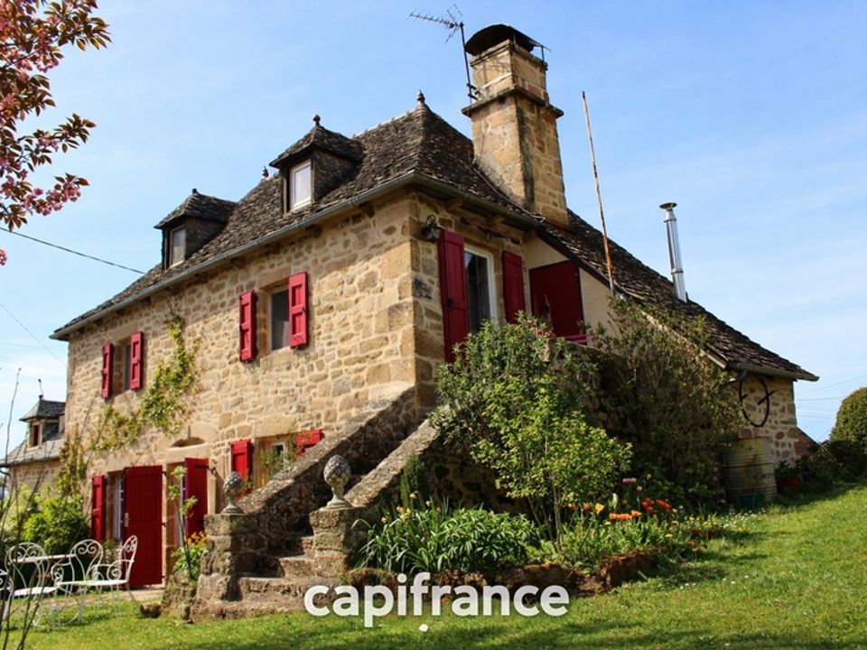 Landejendom i Saint-Julien-aux-Bois, Correze - foto 1