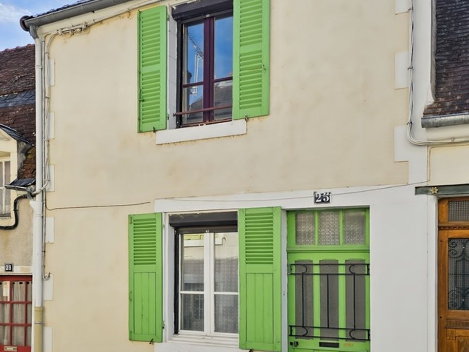 Byhus i La Charité-sur-Loire, Nievre - foto 1