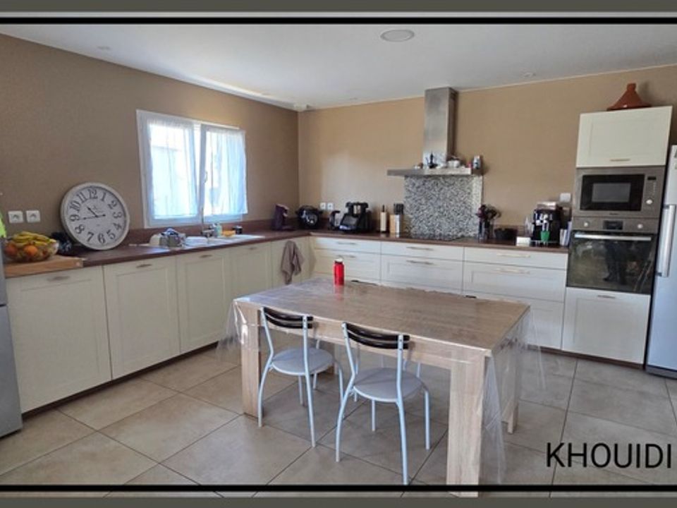 Villa i Villeneuve-sur-Lot, Lot-et-Garonne - foto 1