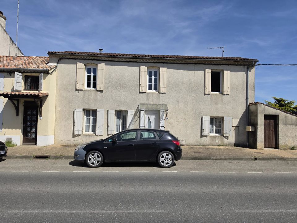 Dorpshuis in Nerac, Lot-et-Garonne - foto 1