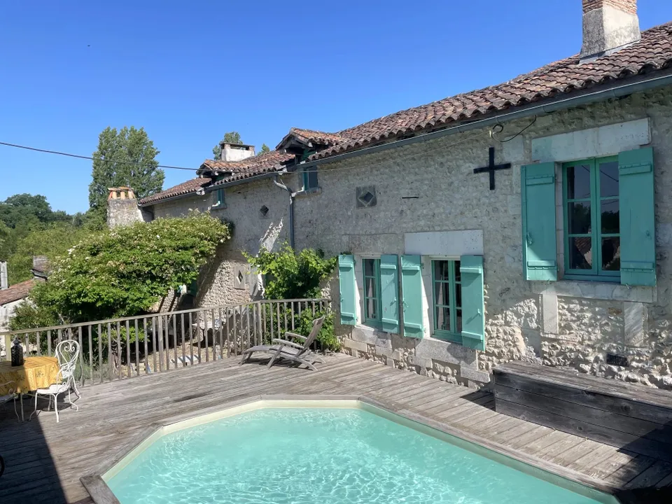 Villa i Montignac-Le-Coq, Charente - foto 1
