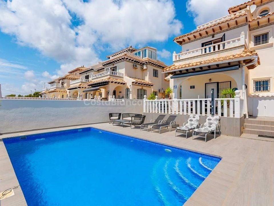 Byhus i Orihuela Costa, Alicante - foto 1
