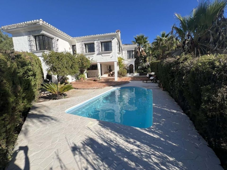 Villa i La Duquesa, Malaga - foto 1