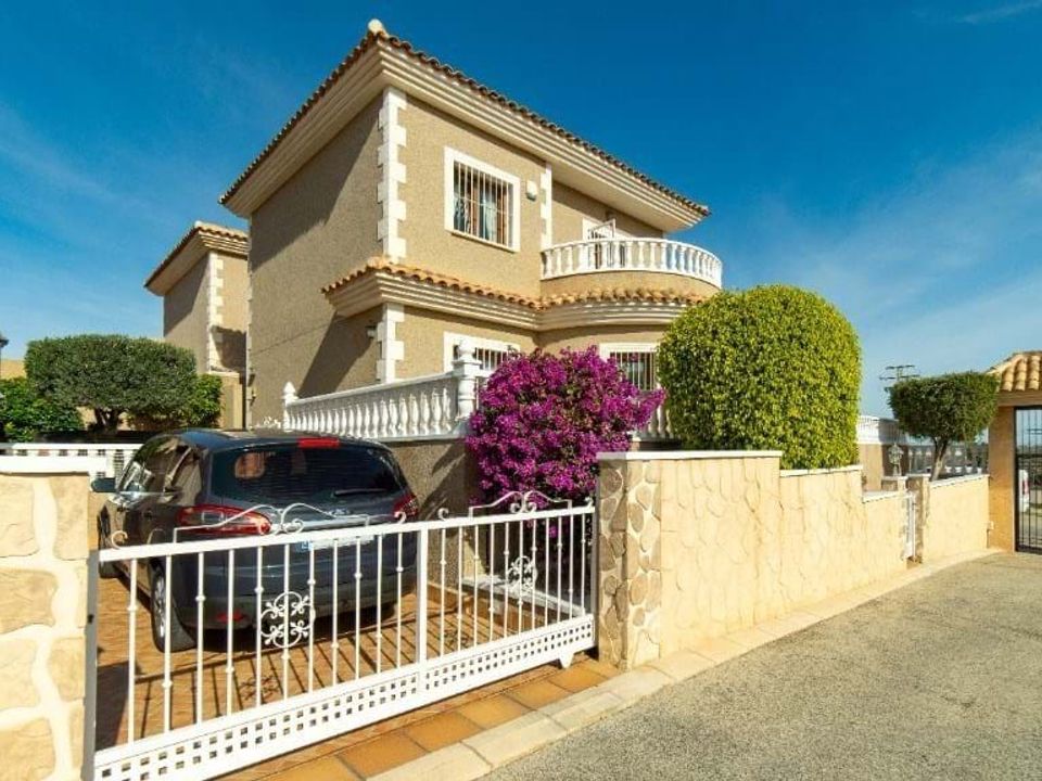 Villa i Orihuela Costa, Alicante - foto 1