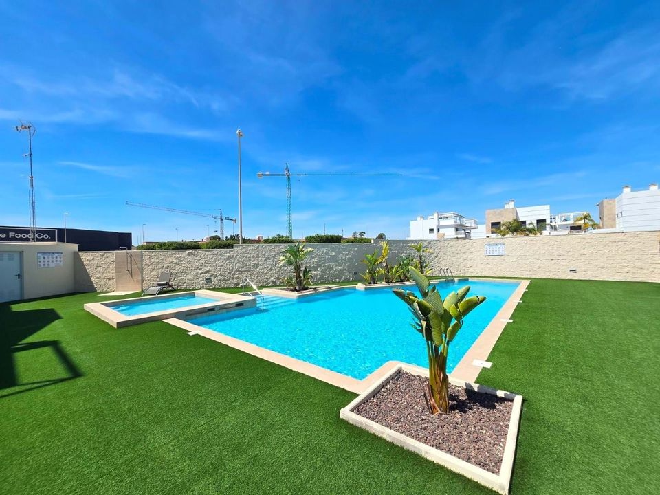 Casa de pueblo en Ciudad Quesada, Alicante - foto 2