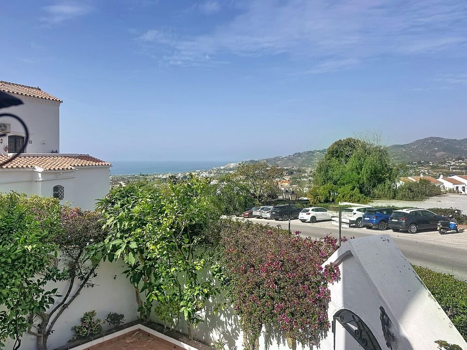 Lejlighed i Nerja, Malaga - foto 1