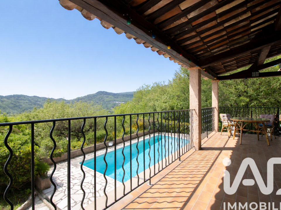 Villa i Tourrettes-sur-Loup, Alpes-Maritimes - foto 1