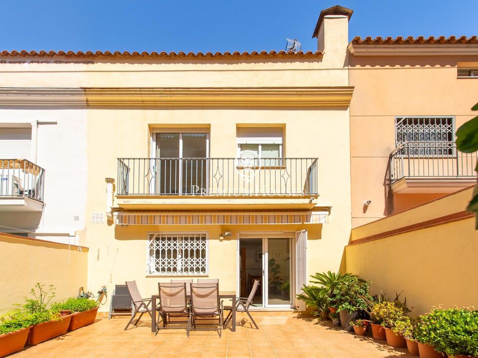 Rækkehus i Argentona, Barcelona - foto 1