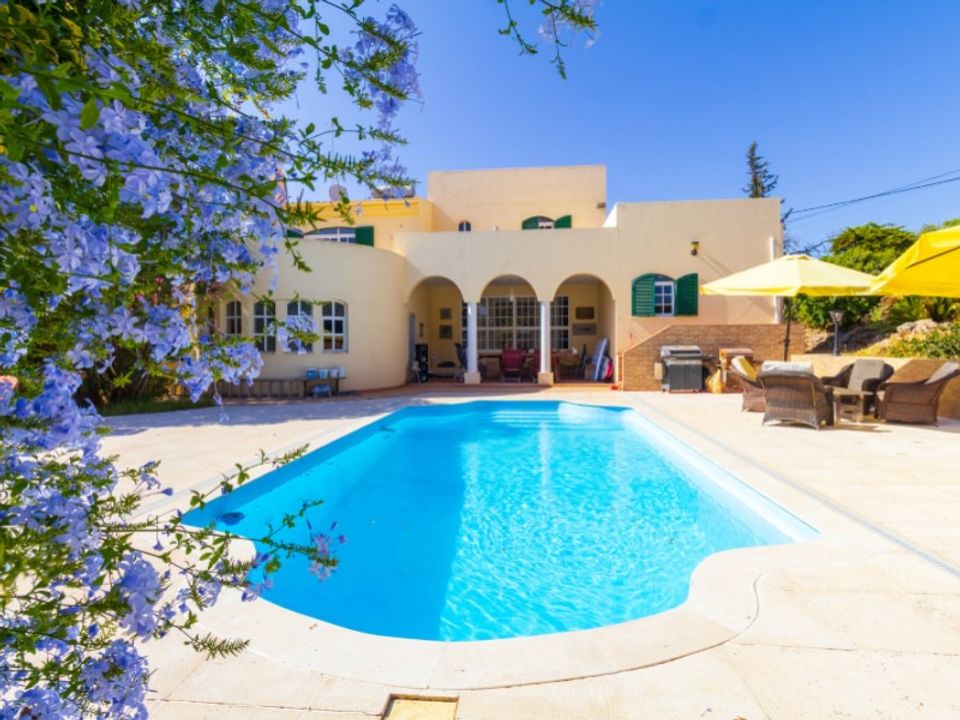 Villa i Alcantarilha, Faro - foto 1