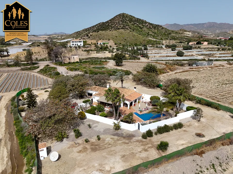 Villa i Cuevas del Almanzora, Almeria - foto 1