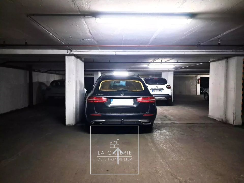 Garasje i Paris, Paris - bilde 1