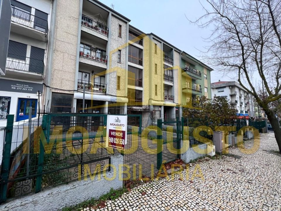 Erhvervsejendom i Guarda, Guarda - foto 1