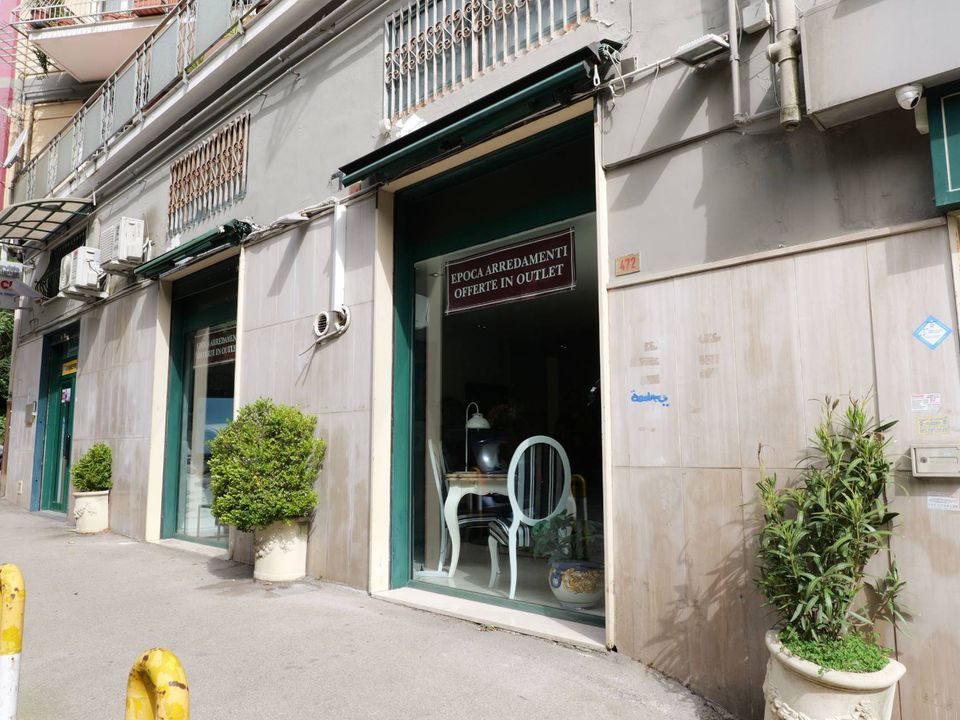 Erhvervsejendom i Naples, Naples - foto 1