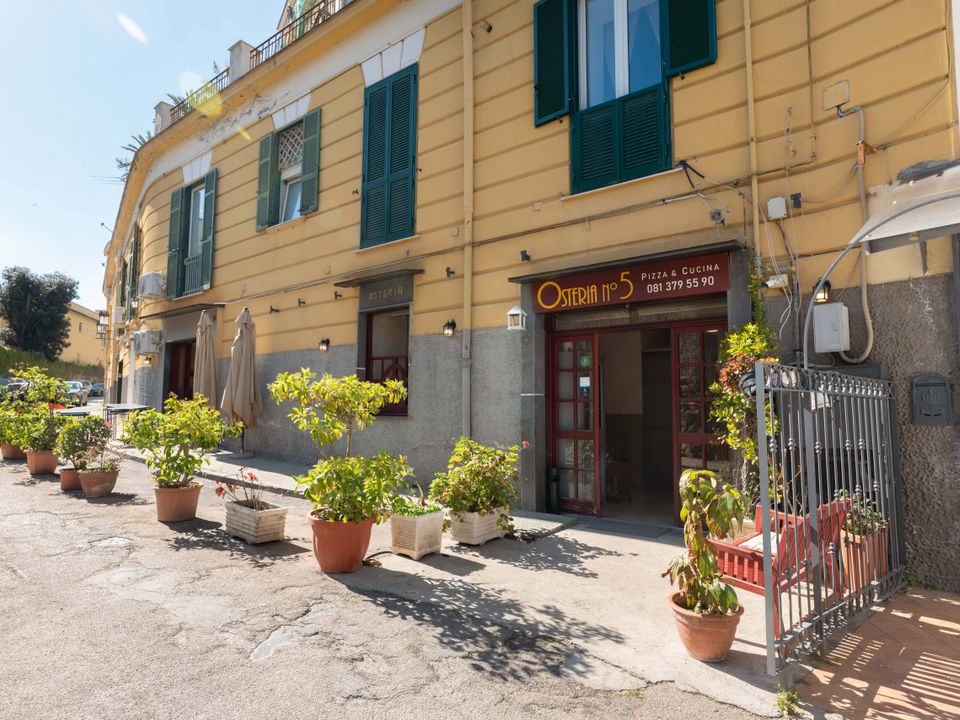 Erhvervsejendom i Naples, Naples - foto 1